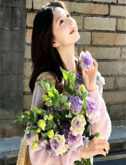 忘忧草免费_边做边爱完整版在线播放_女王的手术刀漫画免费阅读观看